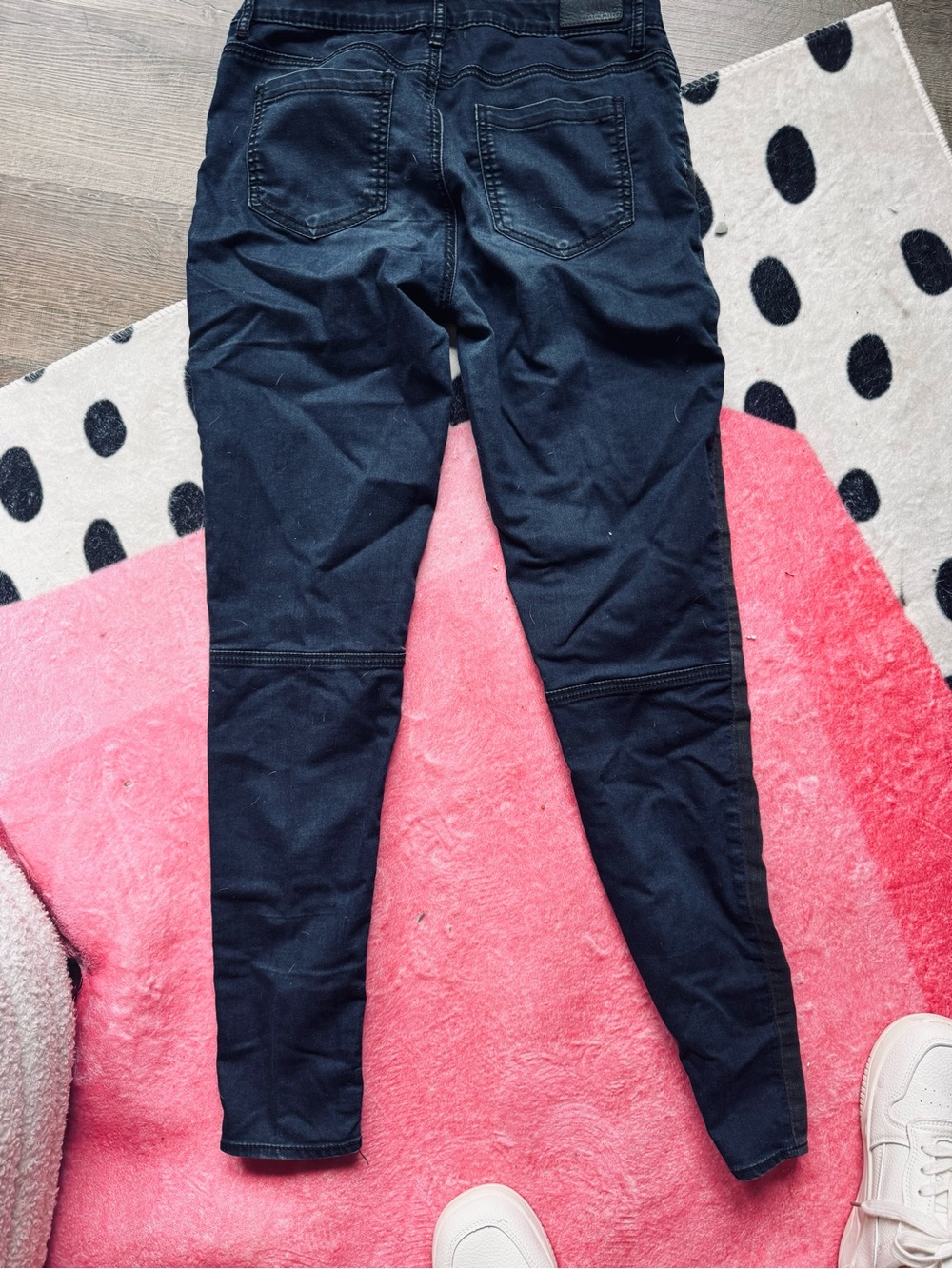 High-Rise Blue/Black Skinny Jeans with Stretch - Picture 4 of 4